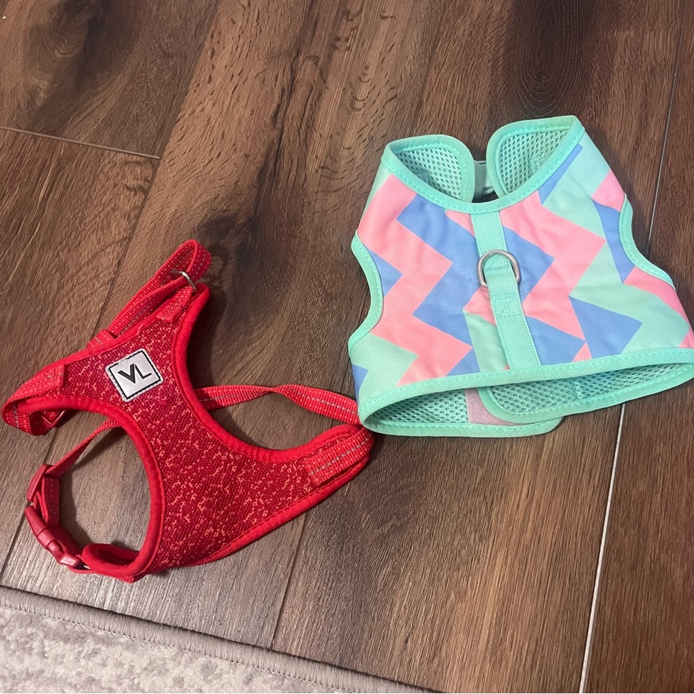 Small dog harnesses, set of 2